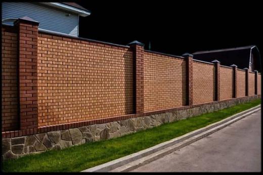 Lena Real Estate - BRIQUES DE TERRE STABILISEES
